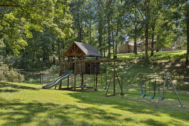 106 Dogwood Cir, Waverly, TN 37185