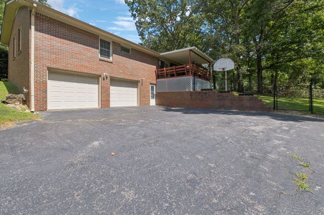 106 Dogwood Cir, Waverly, TN 37185