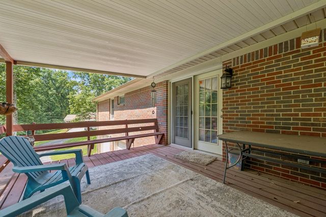 106 Dogwood Cir, Waverly, TN 37185
