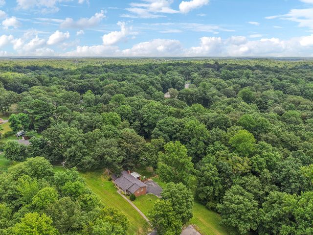 106 Dogwood Cir, Waverly, TN 37185