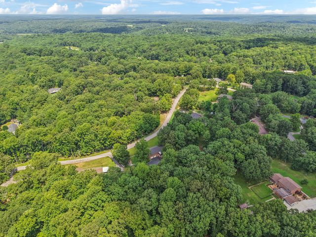 106 Dogwood Cir, Waverly, TN 37185