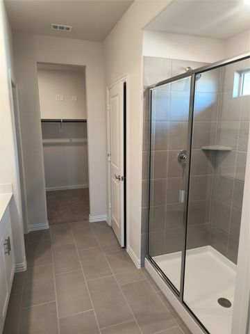 315 Canyon Oaks Drive, Greenville, TX 75402