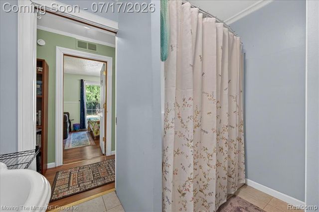 21847 Fenster Street, Belleville, MI 48111