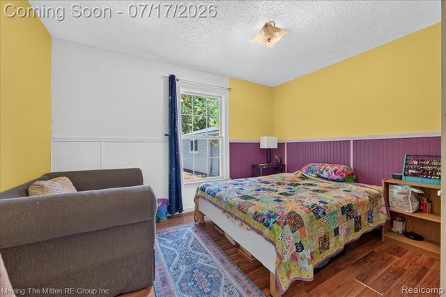 21847 Fenster Street, Belleville, MI 48111