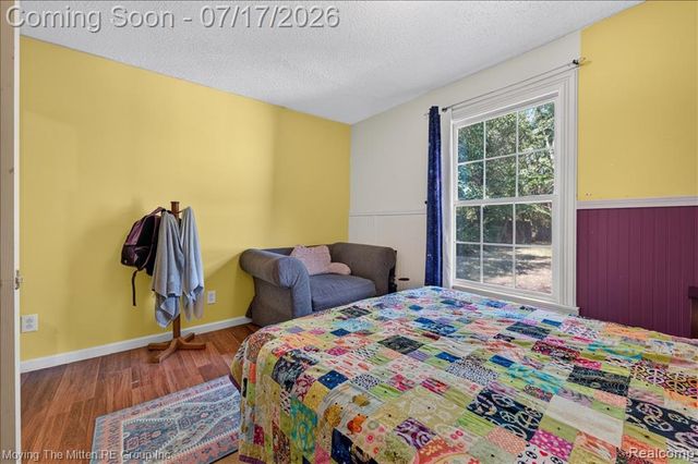 21847 Fenster Street, Belleville, MI 48111