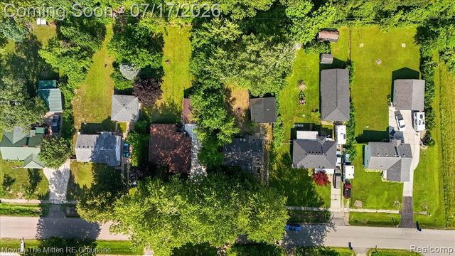 21847 Fenster Street, Belleville, MI 48111