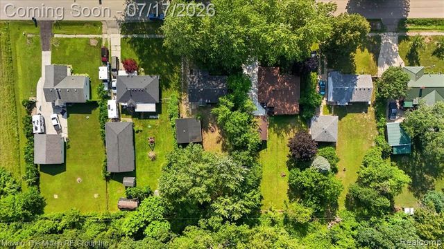 21847 Fenster Street, Belleville, MI 48111