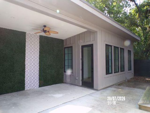 38 N Enston Avenue, Charleston, SC 29403