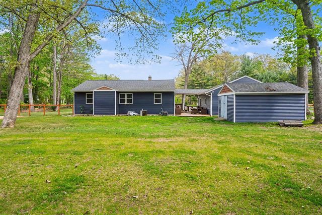 2969 E Pontaluna Road, Fruitport, MI 49415