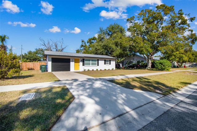 822 3RD AVENUE NW, Largo, FL 33770