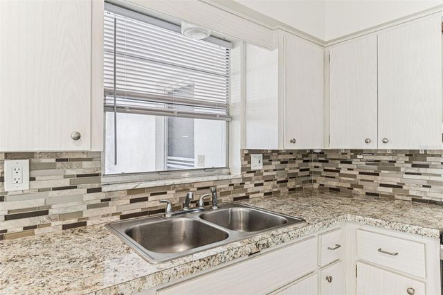 822 3RD AVENUE NW, Largo, FL 33770