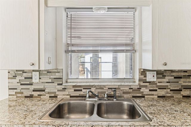 822 3RD AVENUE NW, Largo, FL 33770