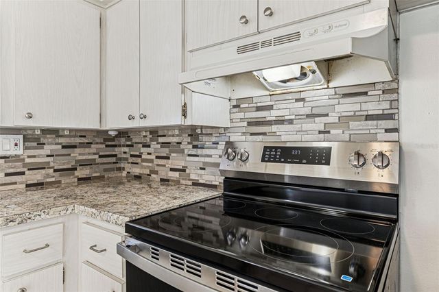 822 3RD AVENUE NW, Largo, FL 33770