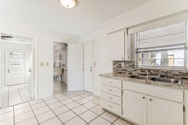 822 3RD AVENUE NW, Largo, FL 33770