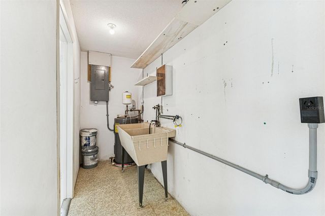 822 3RD AVENUE NW, Largo, FL 33770