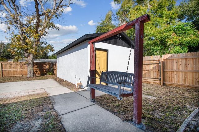 822 3RD AVENUE NW, Largo, FL 33770