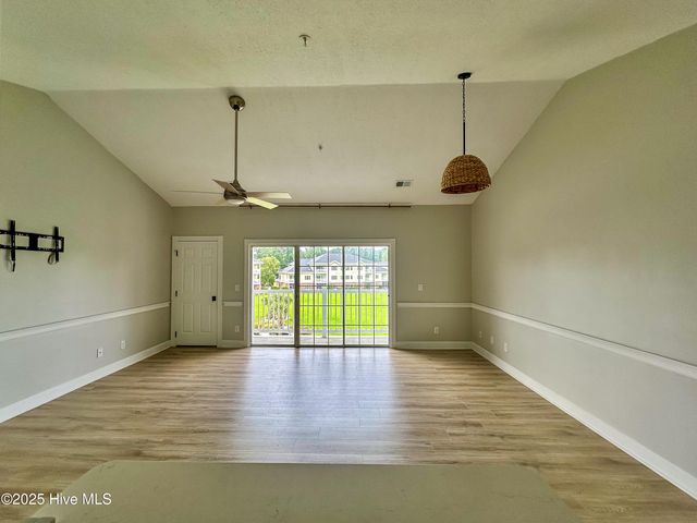 4839 Carnation 303, Myrtle Beach, SC 29577