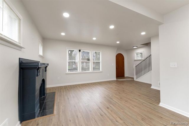 5292 Drexel Street, Detroit, MI 48213