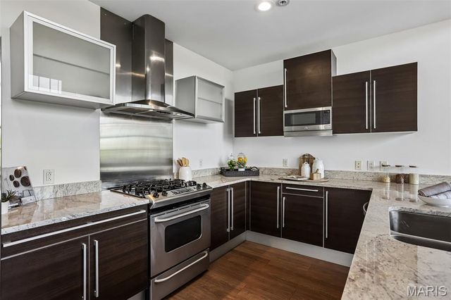 4100 Forest Park Avenue 304, St Louis, MO 63108