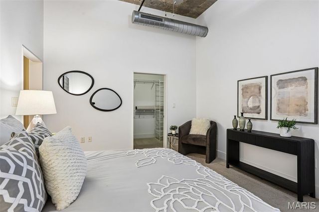 4100 Forest Park Avenue 304, St Louis, MO 63108