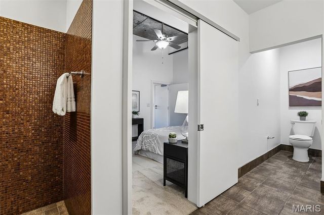 4100 Forest Park Avenue 304, St Louis, MO 63108