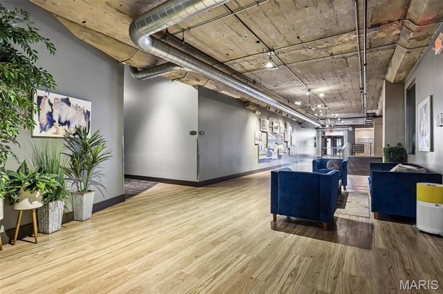 4100 Forest Park Avenue 304, St Louis, MO 63108