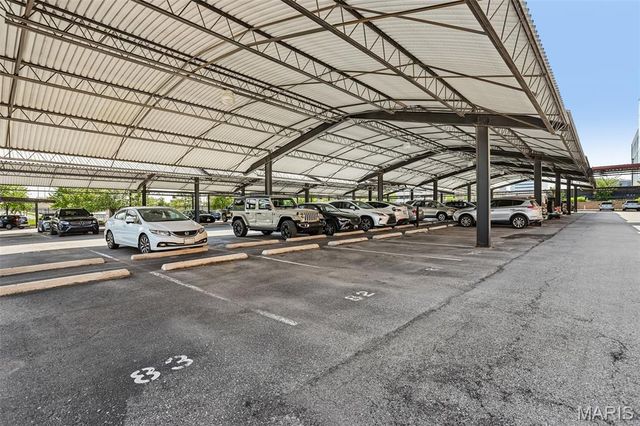 4100 Forest Park Avenue 304, St Louis, MO 63108