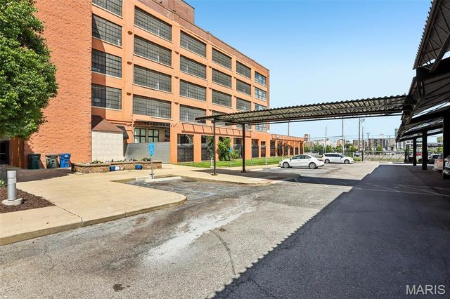 4100 Forest Park Avenue 304, St Louis, MO 63108