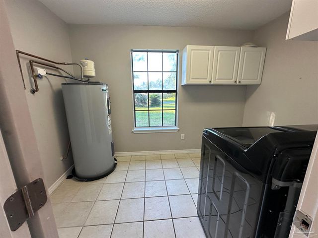 7720 Jansen Rd, Pensacola, FL 32526