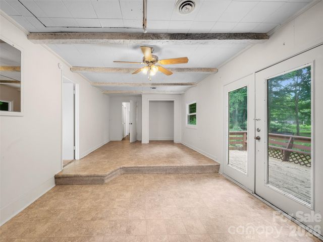 1644 State Hwy 80 S None, Burnsville, NC 28714