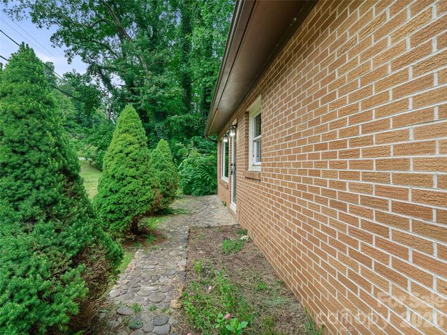 1644 State Hwy 80 S None, Burnsville, NC 28714