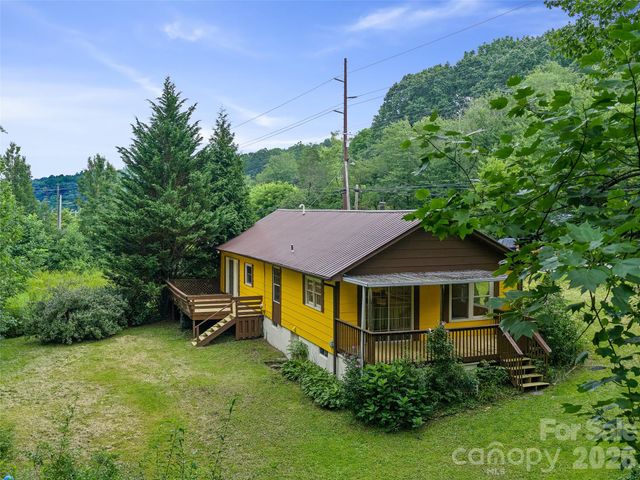1644 State Hwy 80 S None, Burnsville, NC 28714