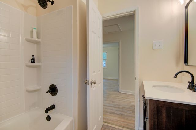 23 Miller Street, Fort Walton Beach, FL 32547