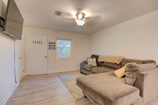 23 Miller Street, Fort Walton Beach, FL 32547
