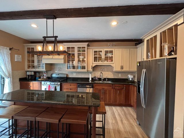 23 Townhouse Ln D 1, Windham, NY 12496