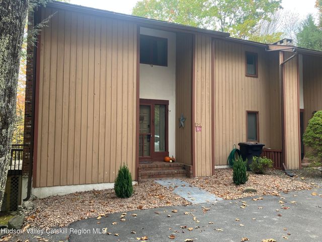 23 Townhouse Ln D 1, Windham, NY 12496