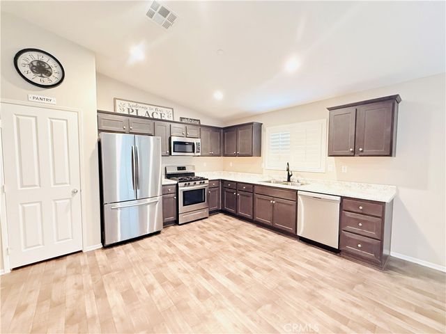 2636 Red Pine, San Jacinto, CA 92582