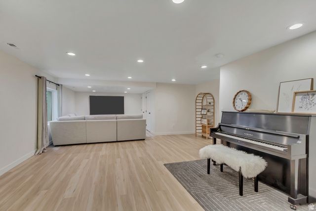 867 N 2125 W, Layton, UT 84041