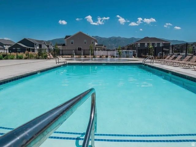 867 N 2125 W, Layton, UT 84041