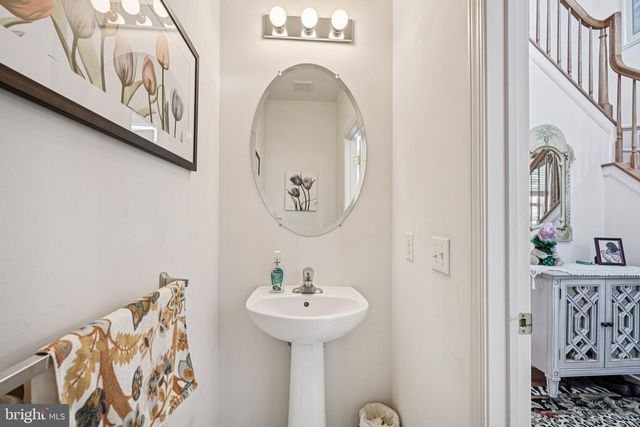 207 WATERFORD RD, Egg Harbor Township, NJ 08234