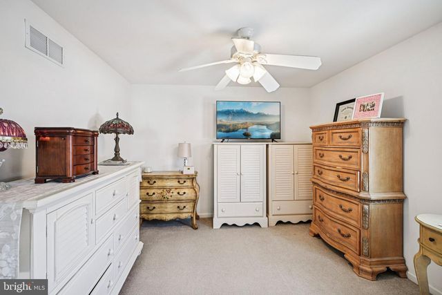 207 WATERFORD RD, Egg Harbor Township, NJ 08234