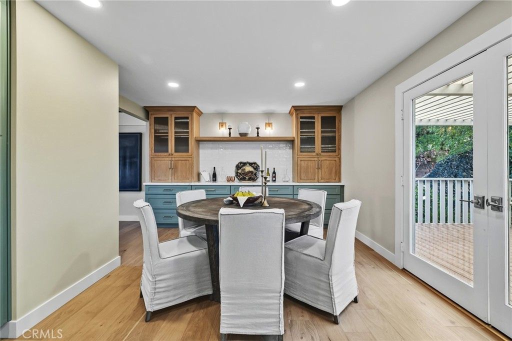 Image 14 of property listing at 275 Fairview Road, Ojai, CA 93023