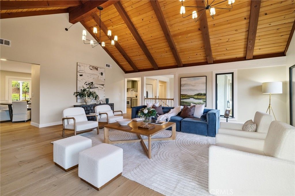 Image 22 of property listing at 275 Fairview Road, Ojai, CA 93023