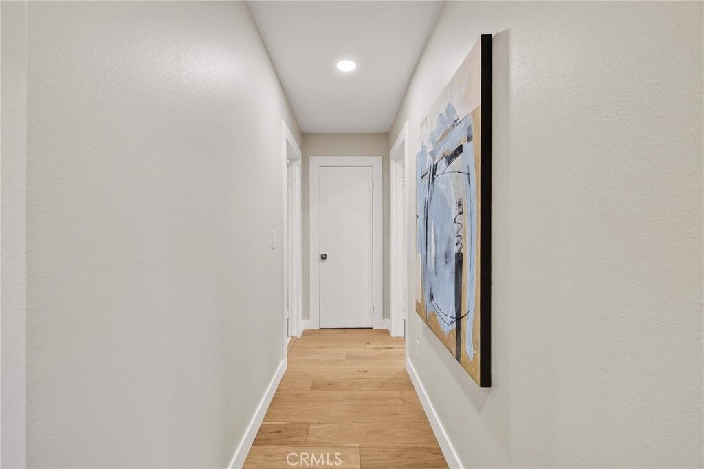 Image 35 of property listing at 275 Fairview Road, Ojai, CA 93023