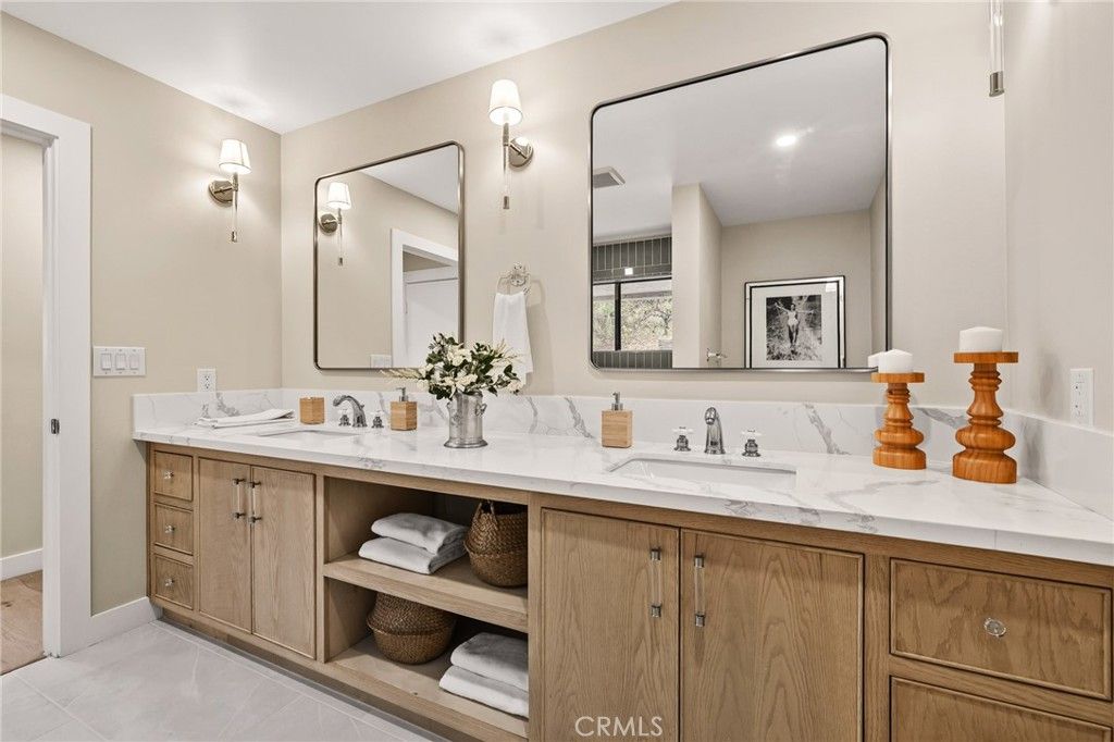 Image 39 of property listing at 275 Fairview Road, Ojai, CA 93023