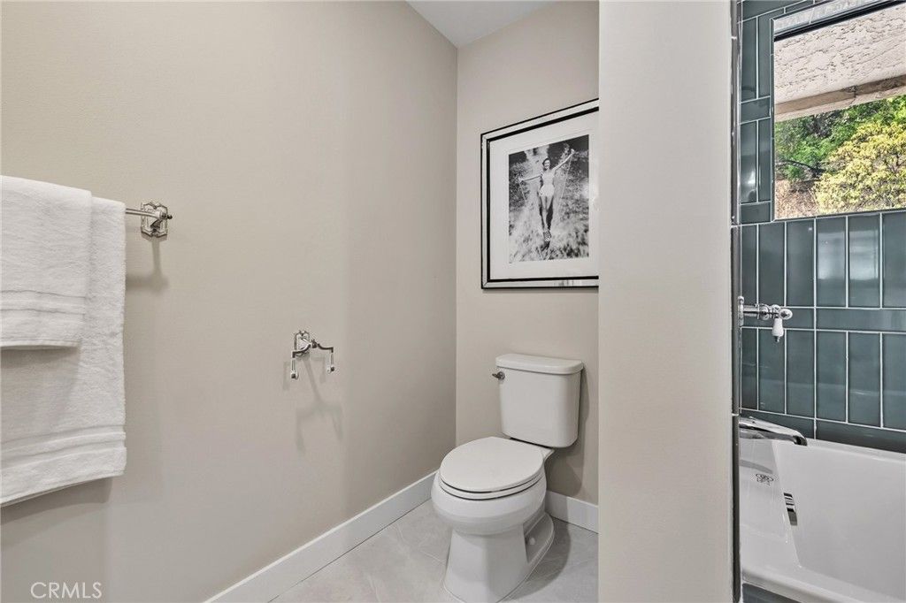 Image 41 of property listing at 275 Fairview Road, Ojai, CA 93023