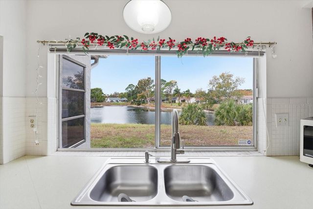 12303 FIELDSTONE LANE, Hudson, FL 34667