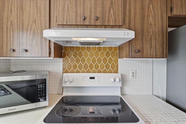 12303 FIELDSTONE LANE, Hudson, FL 34667