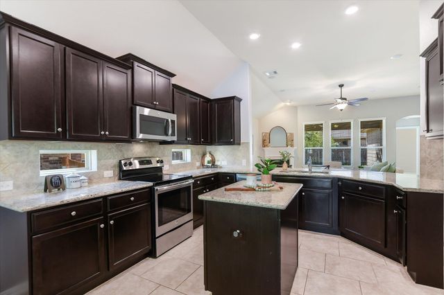 1024 Arvada DR, Leander, TX 78641