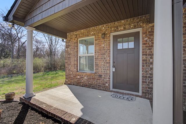 25 Dedmon St, Lebanon, TN 37087